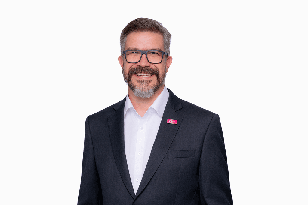 Mauricio Campello